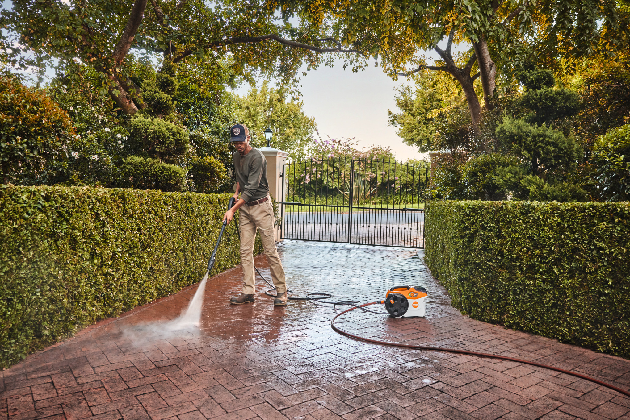 REA 100 PLUS ohne Akku und Ladegerät